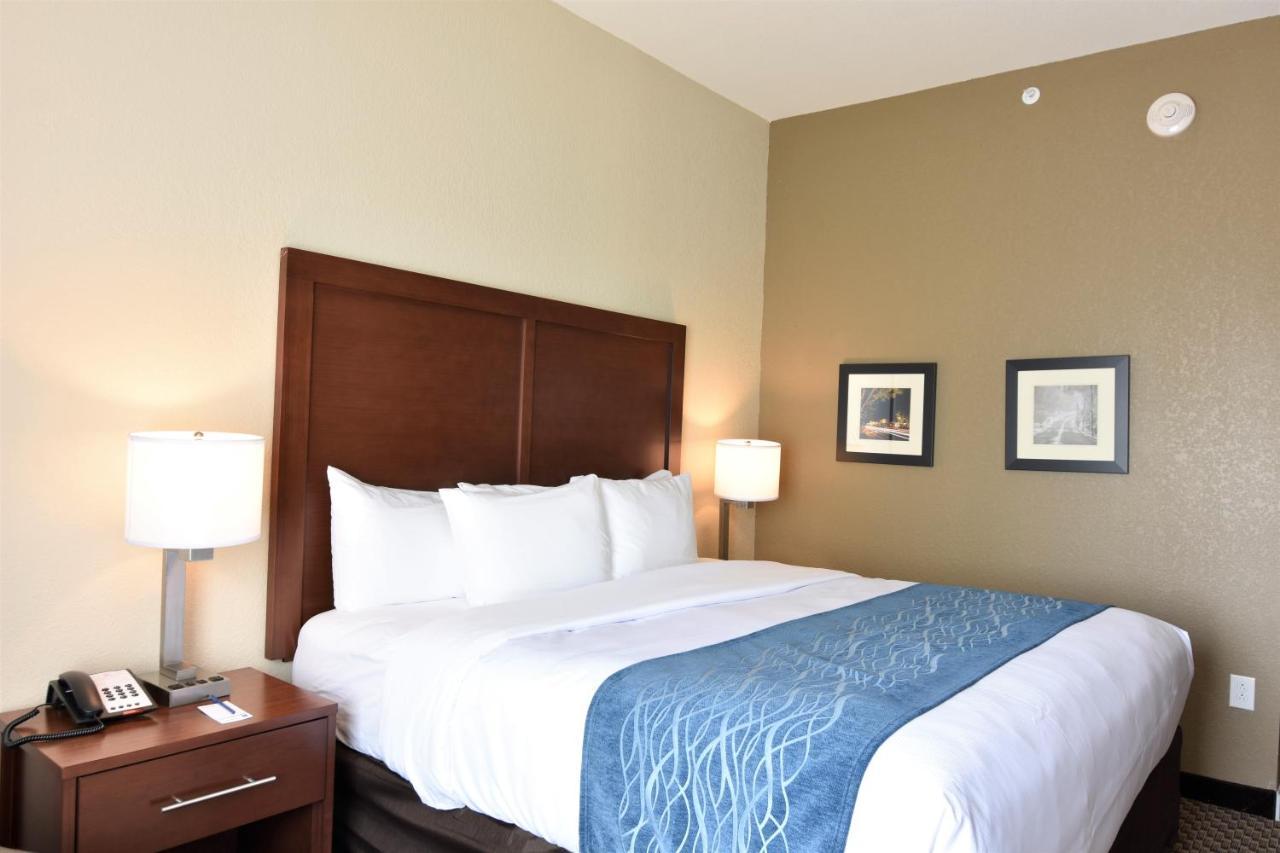 Comfort Inn & Suites ロックヒル エクステリア 写真