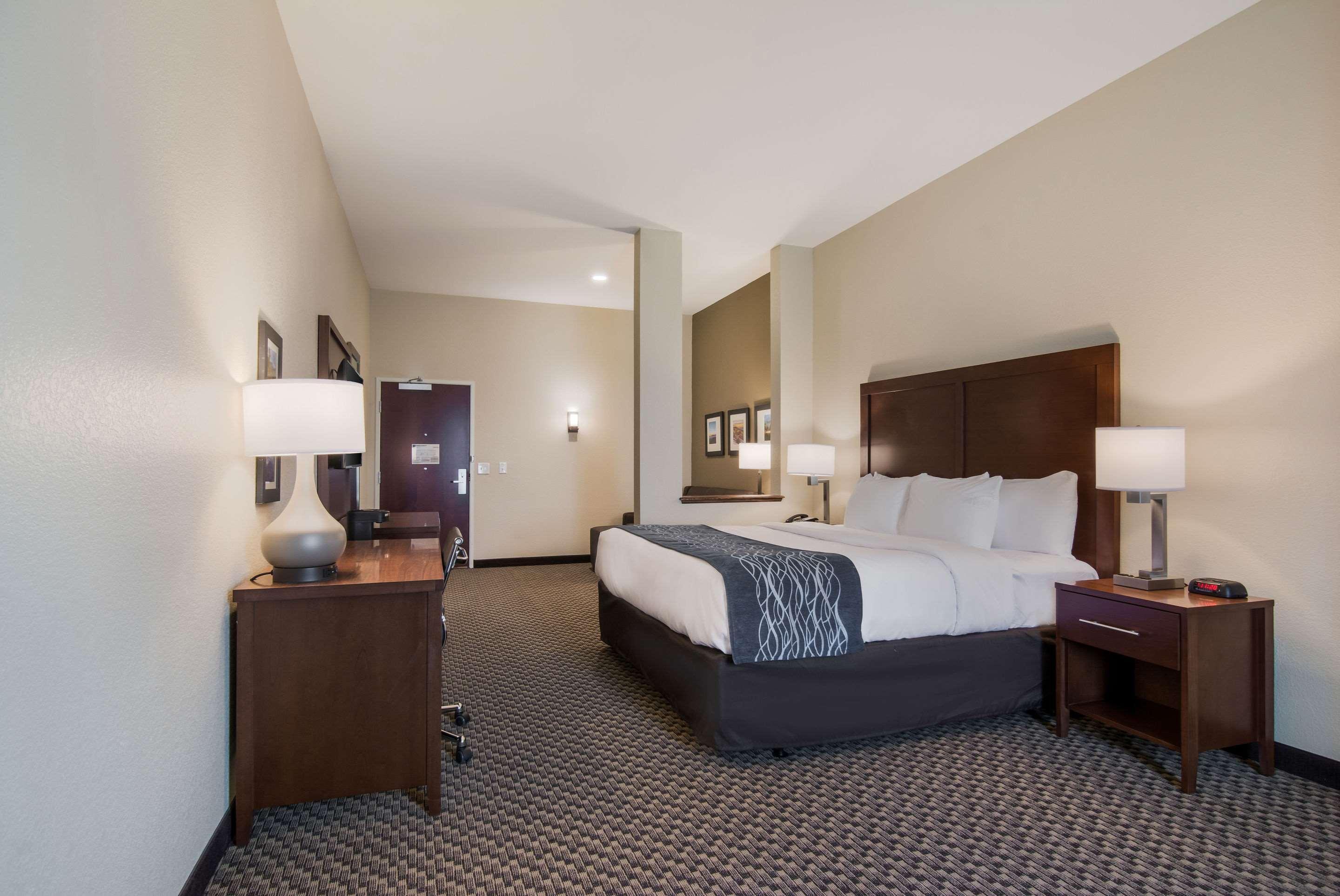 Comfort Inn & Suites ロックヒル エクステリア 写真