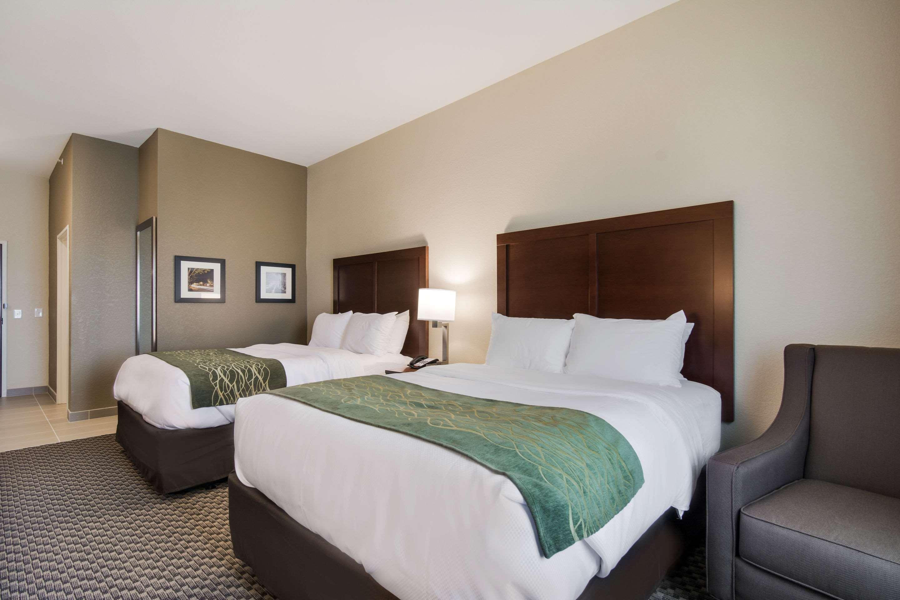 Comfort Inn & Suites ロックヒル エクステリア 写真