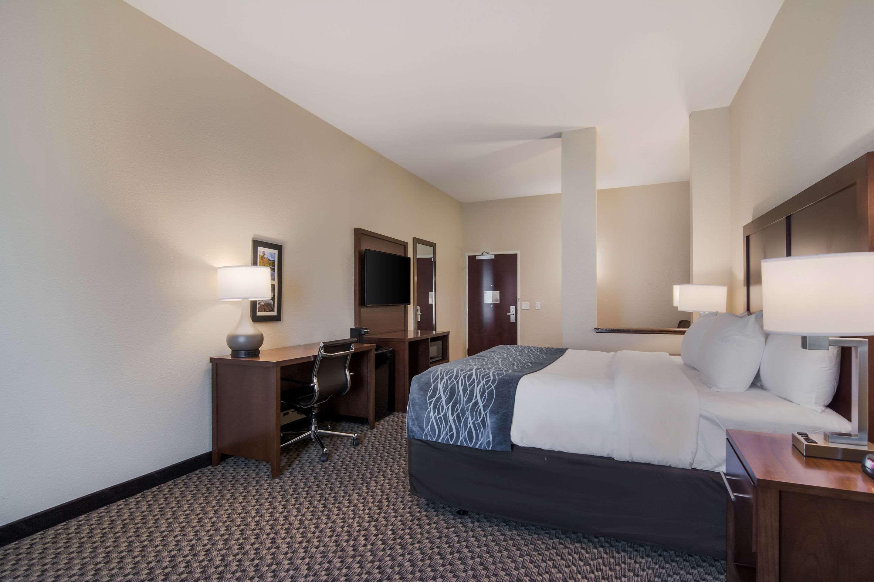 Comfort Inn & Suites ロックヒル エクステリア 写真