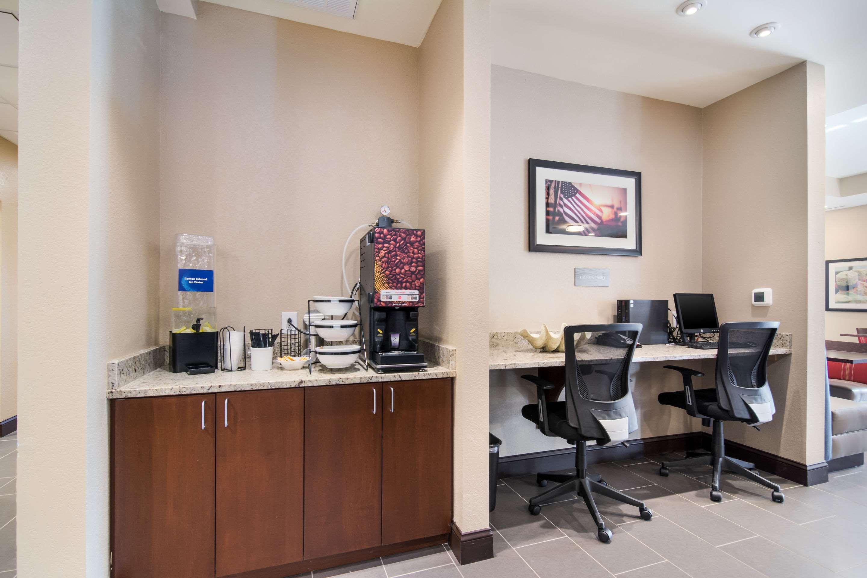 Comfort Inn & Suites ロックヒル エクステリア 写真